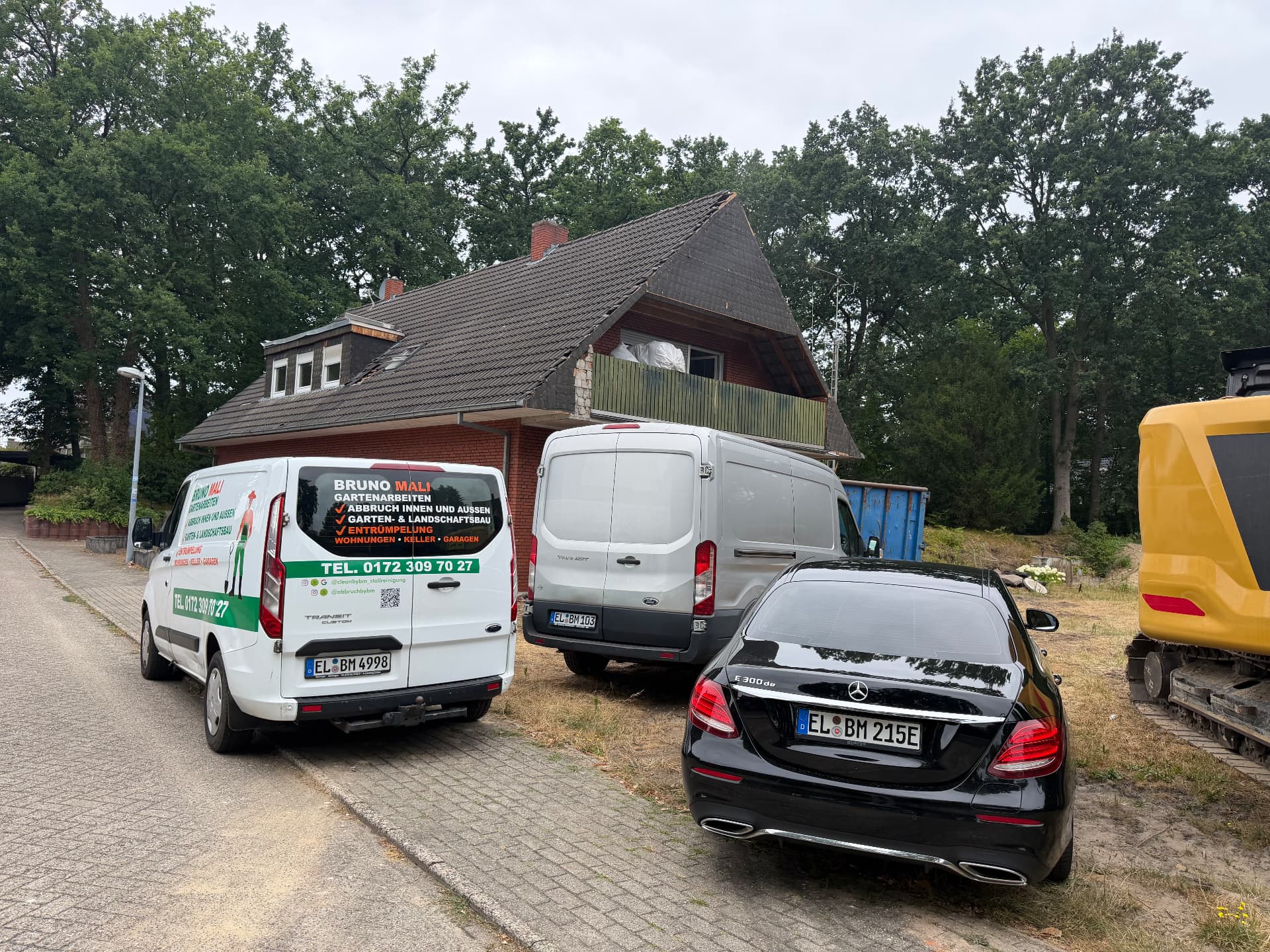 Unsere Fahrzeuge im Einsatz