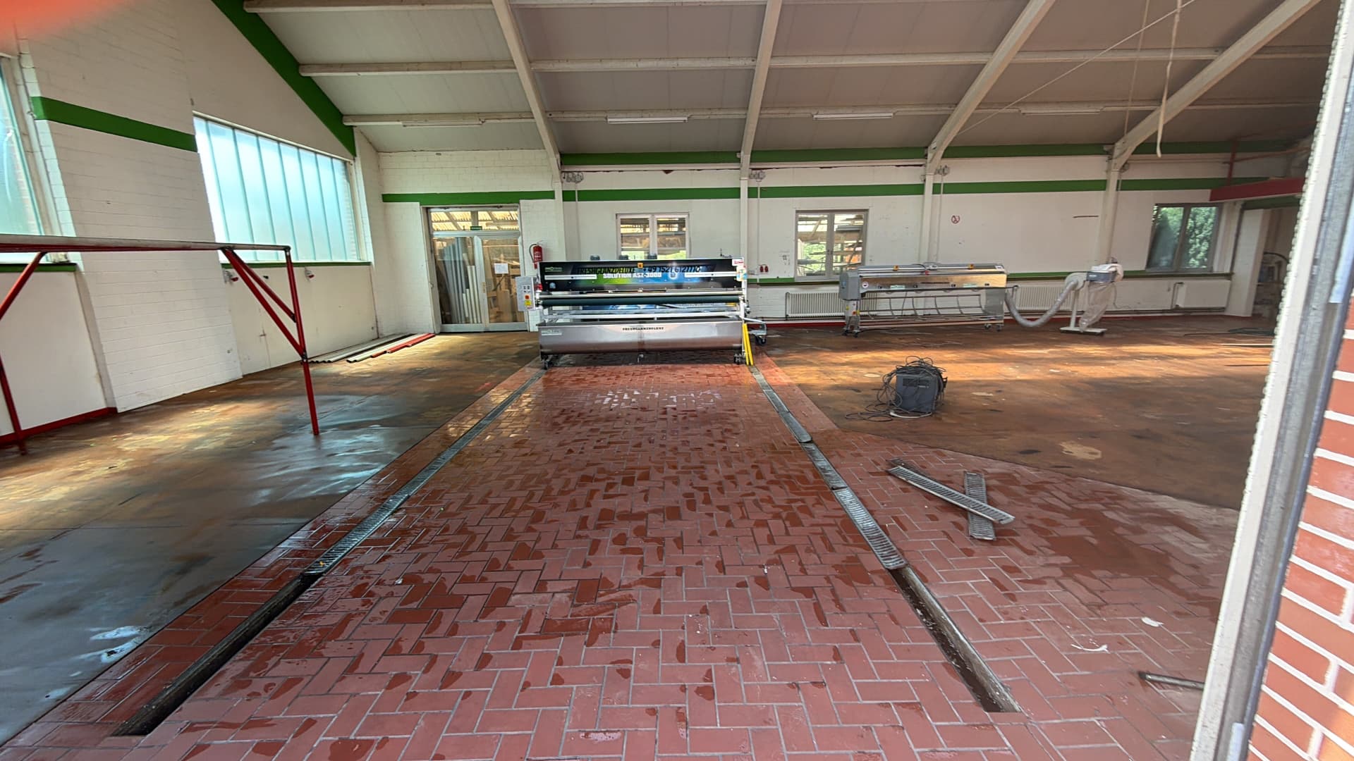 Waschhalle der BM TeppichReinigung